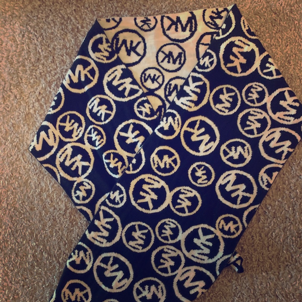 Michael Kors Scarf